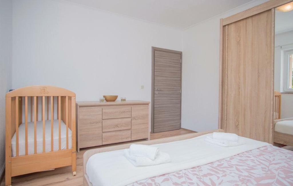 Apartment Vrljika,With Private Pool,Bikes,Garage Imotski Exterior photo